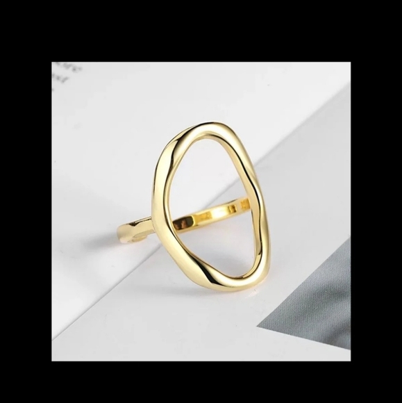 Jewelry - New Hollow Eclipse Ring